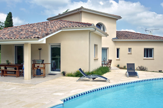 When is the Best Time of Year to Drain and Refill a Pool?