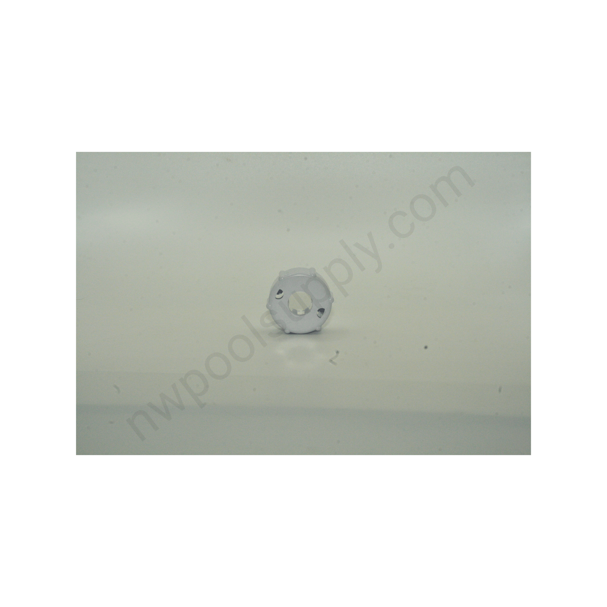 Retainer Vent Tube, Pentair PacFab Triton II, 3/8" front view
